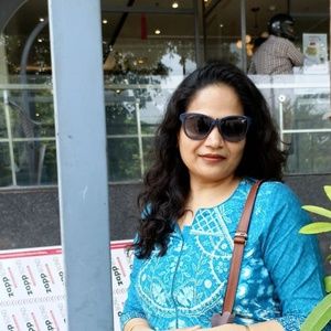 Meet your Posher, Nidhi